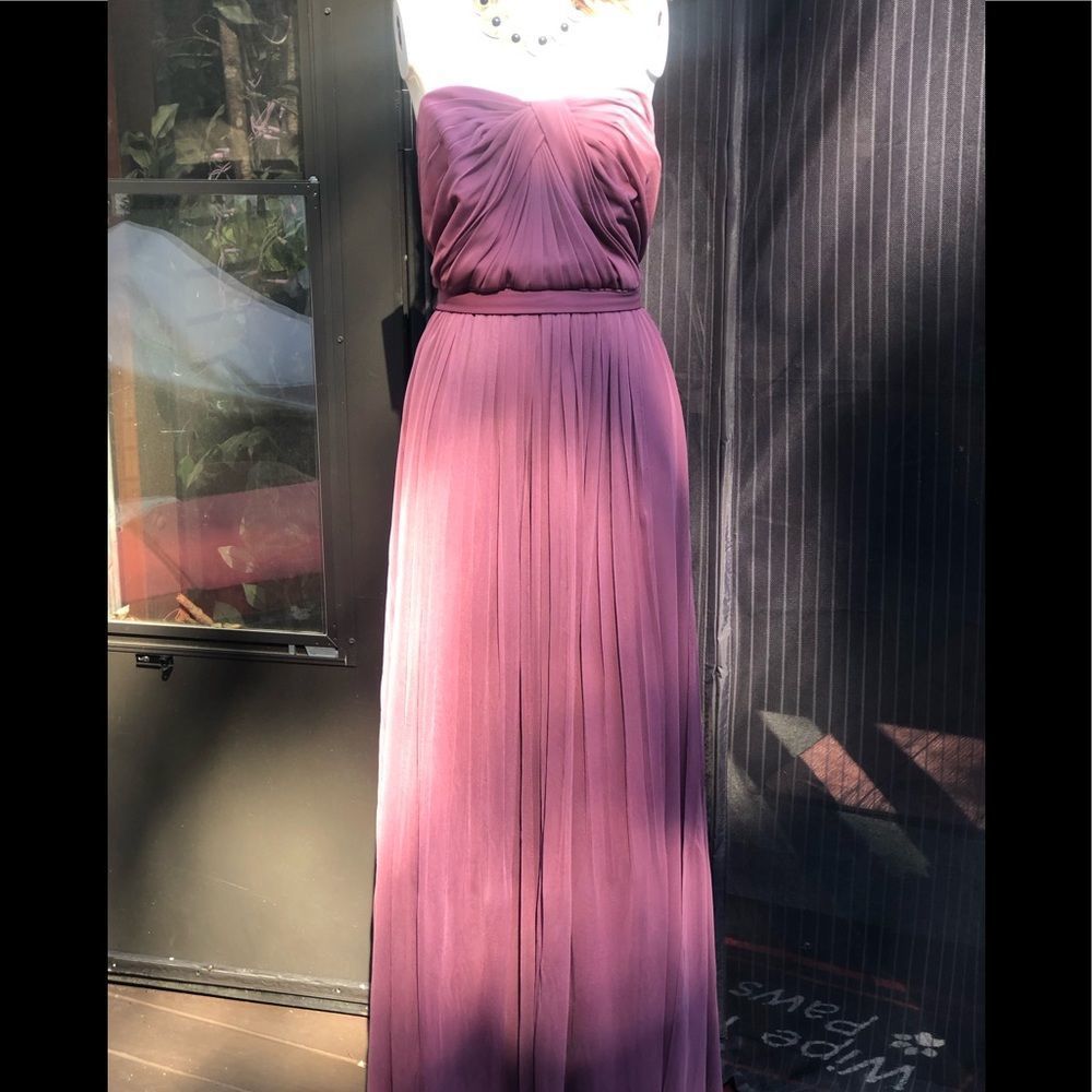 David’s Bridal mauve gown with attachable straps built in bra flowing motion
